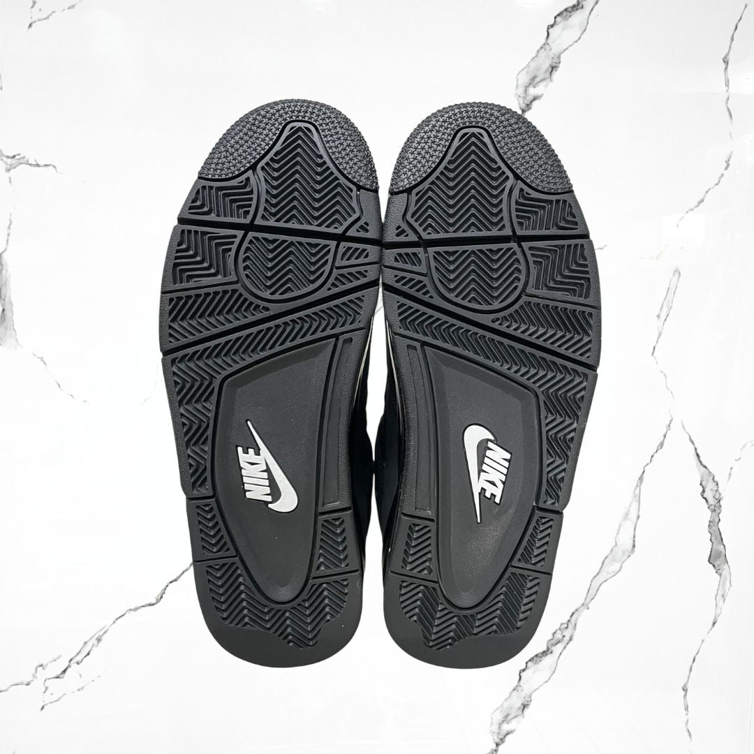 Jordan 4 Black Cat (2025) (De Uso) - Urban Utility