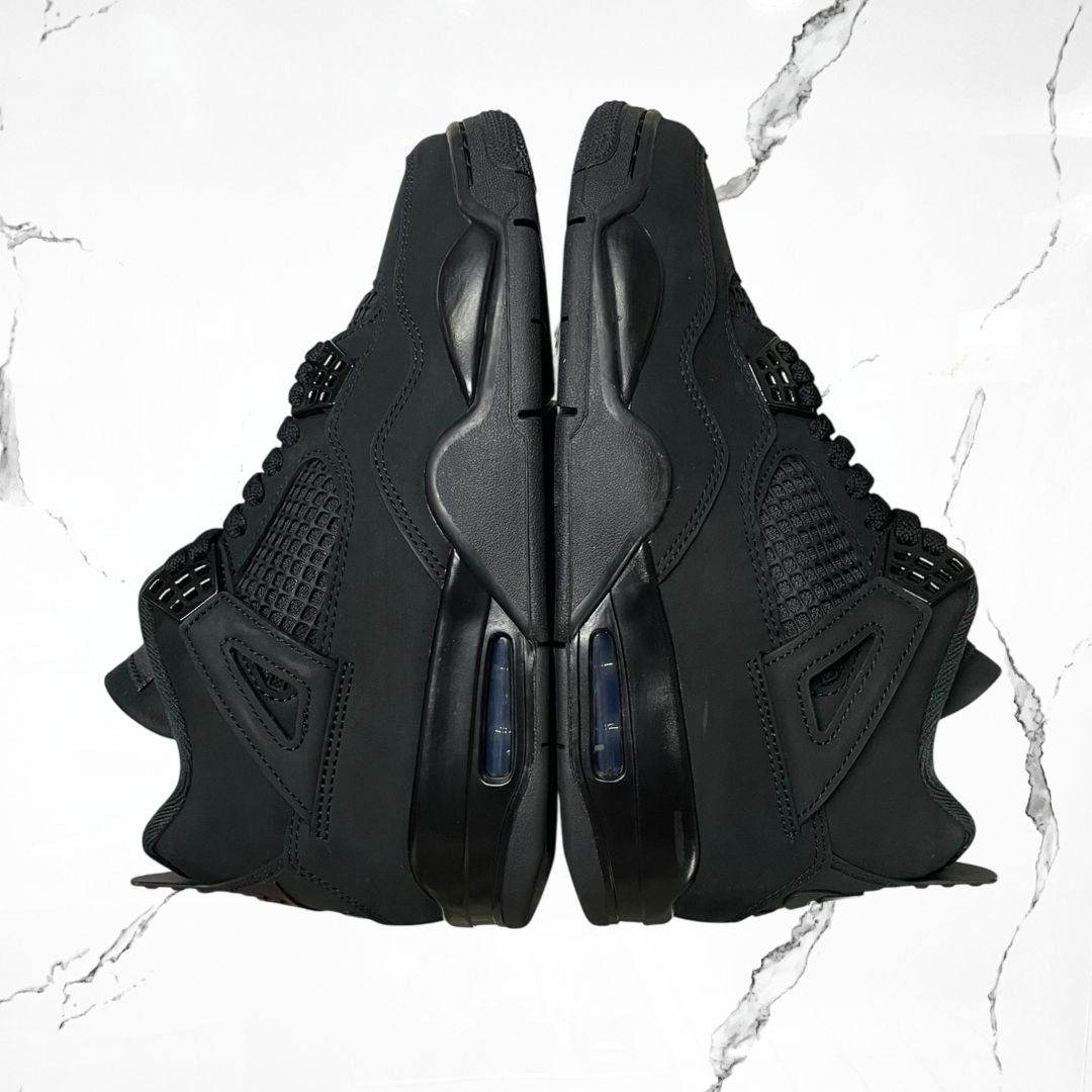 Jordan 4 Black Cat (2025) (De Uso) - Urban Utility