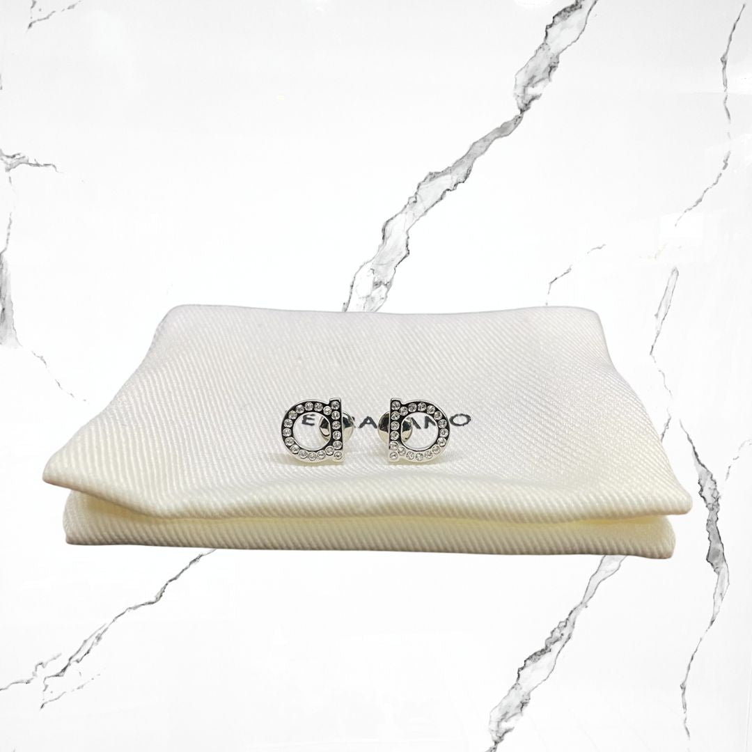 Ferragamo Aretes de Plata Con Piedras - Urban Utility