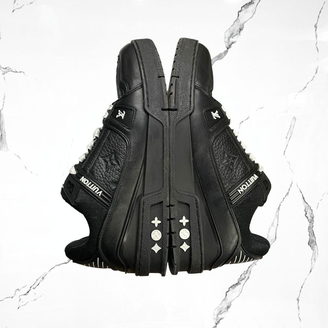 Louis Vuitton Trainer Black White (De Uso) - Urban Utility