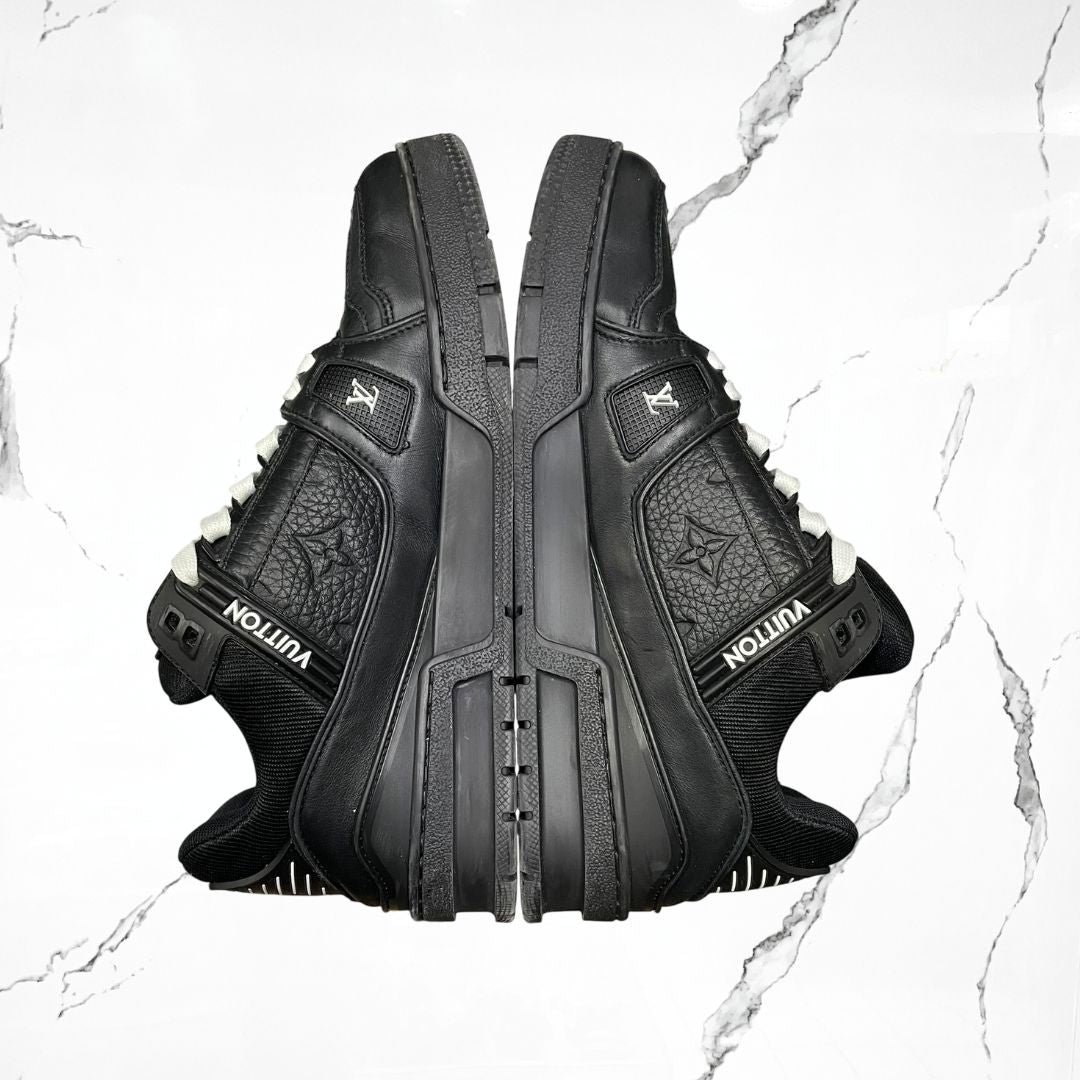 Louis Vuitton Trainer Black White (De Uso) - Urban Utility