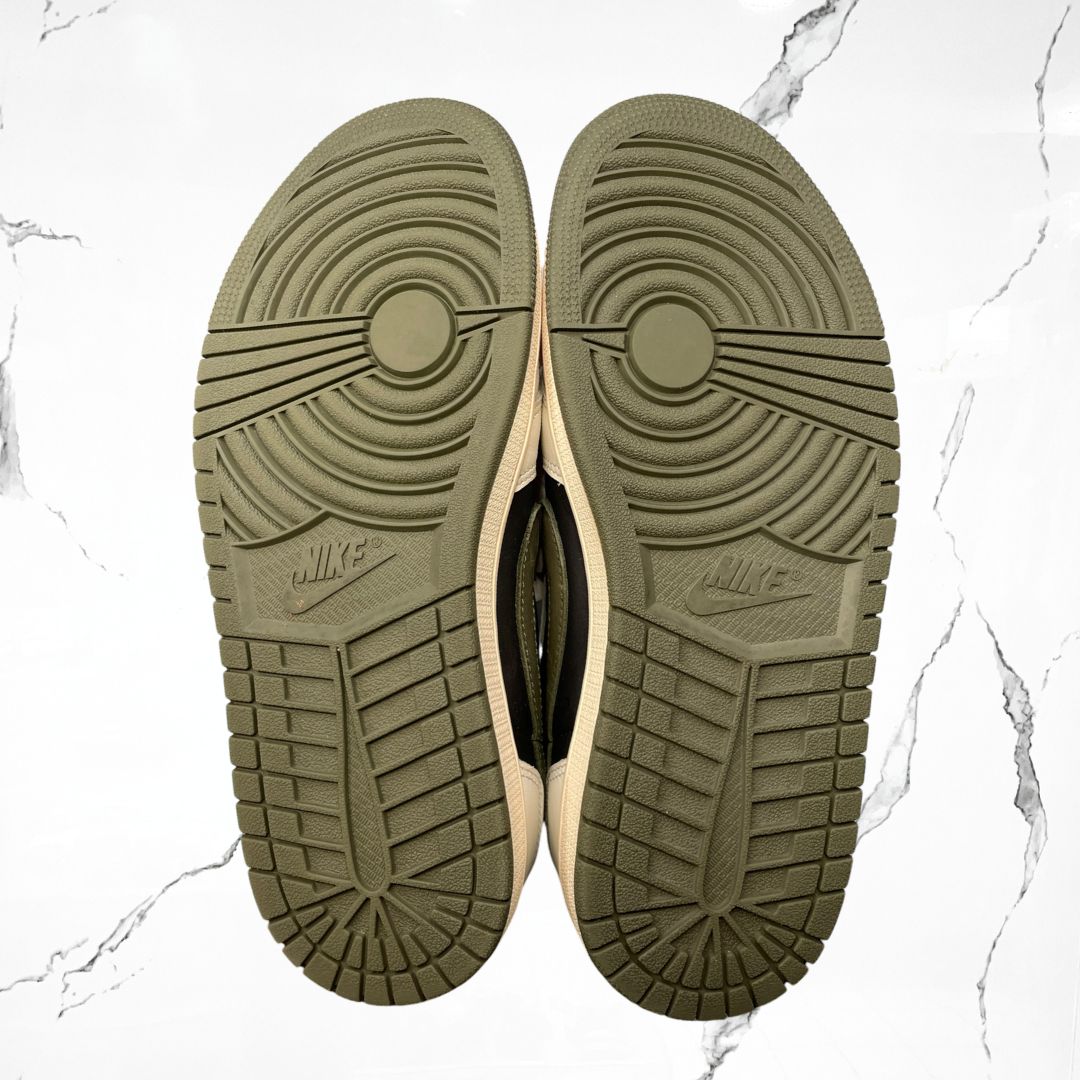 Jordan 1 Low OG Travis Scott Olive (W) (De Uso) - Urban Utility
