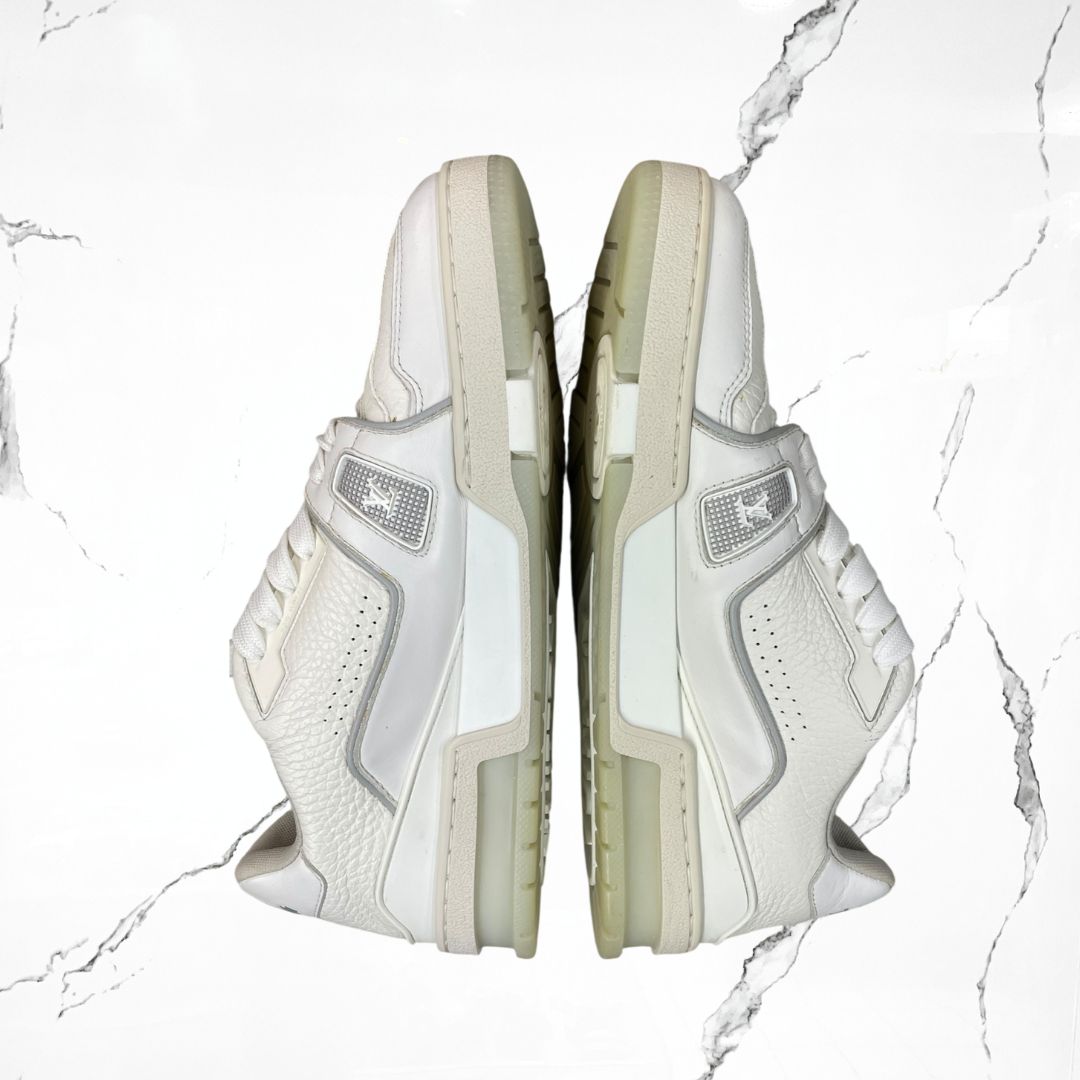 Louis Vuitton Trainer White (De Uso) - Urban Utility