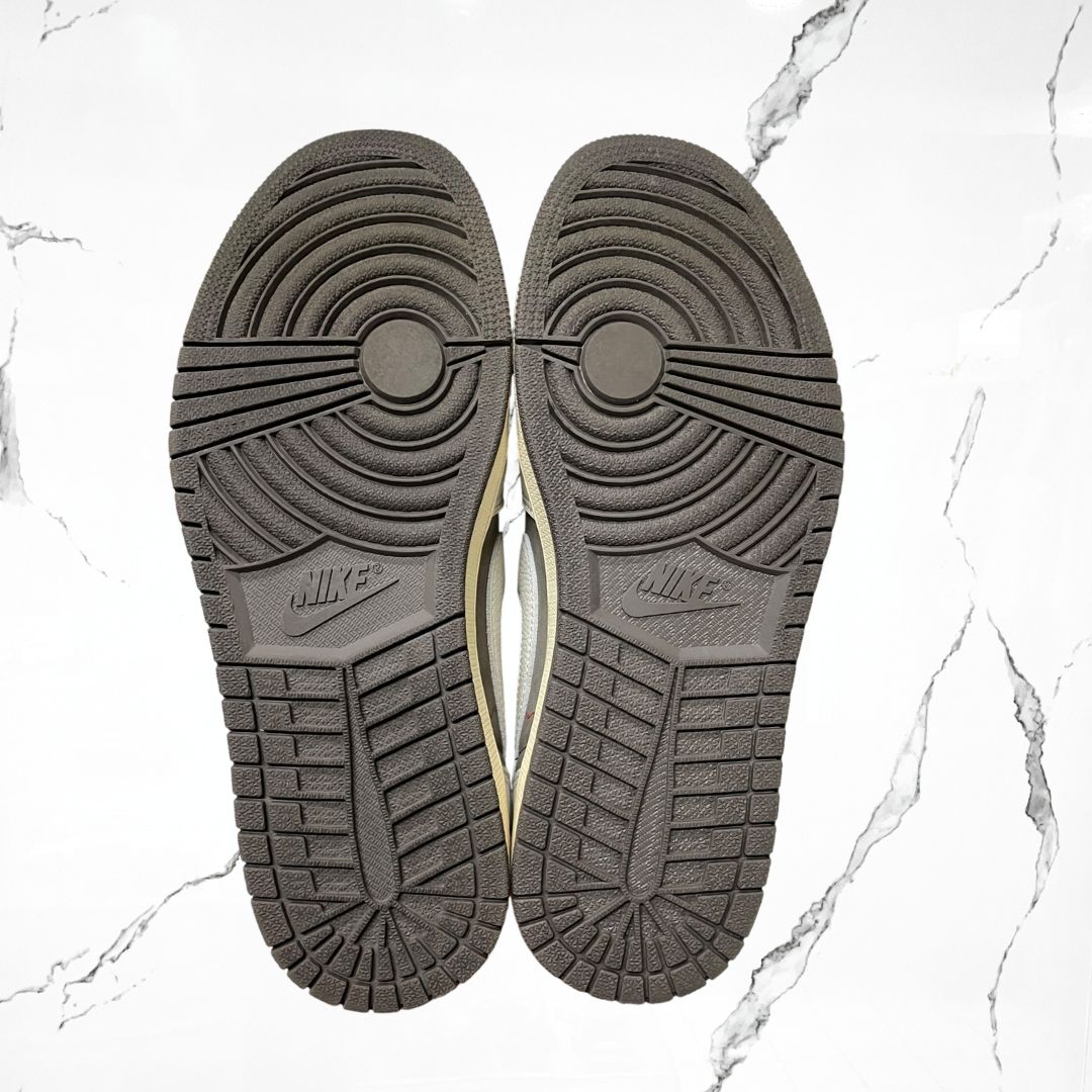 Jordan 1 Low OG Travis Scott Reverse Mocha (De uso) - Urban Utility