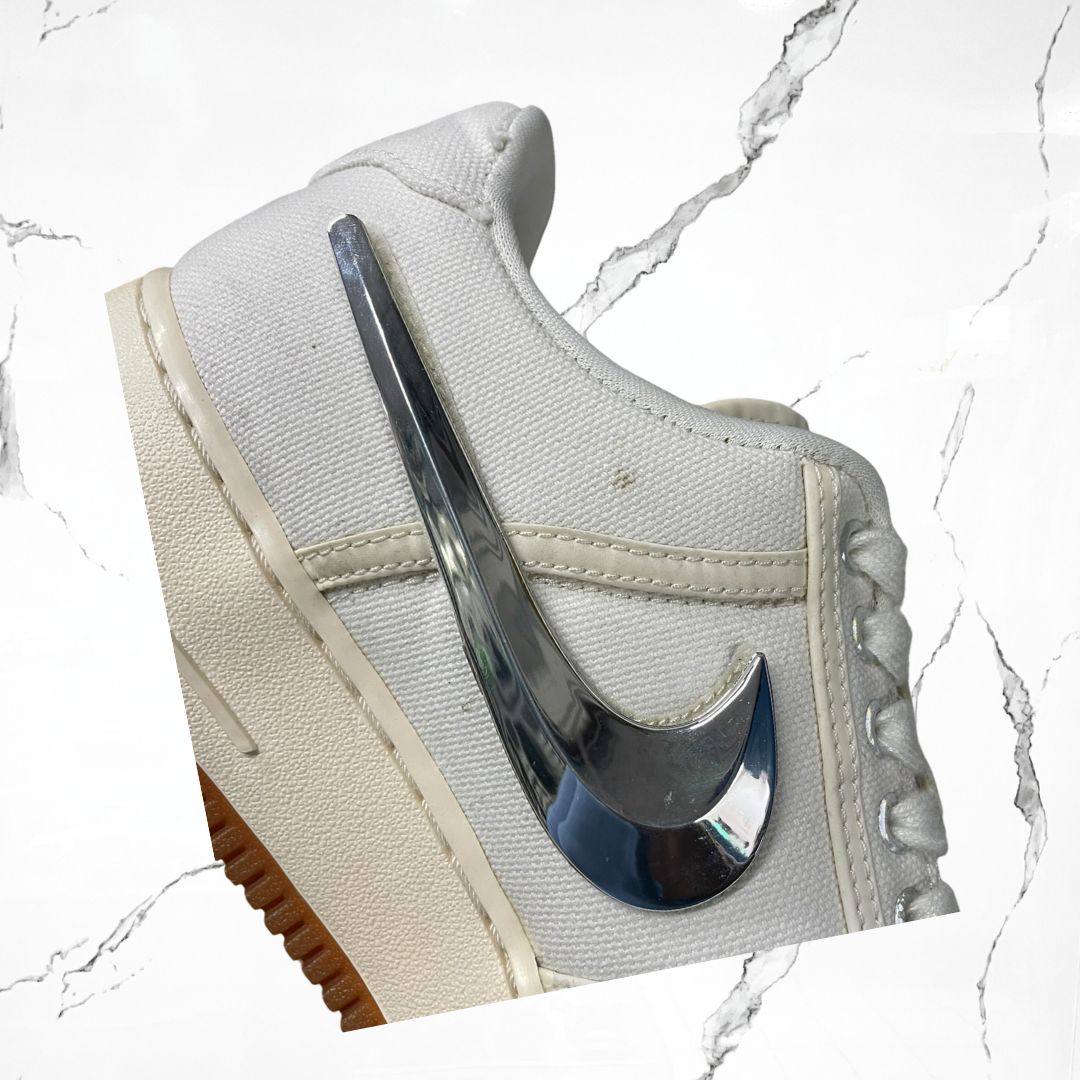Air Force 1 Low Travis Scott Sail (De Uso) - Urban Utility