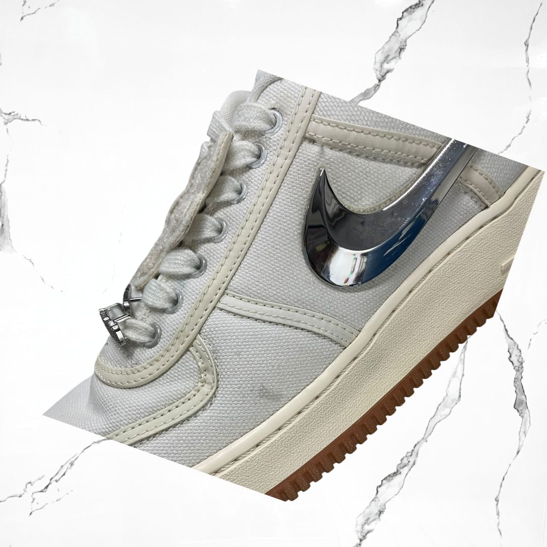 Air Force 1 Low Travis Scott Sail (De Uso) - Urban Utility