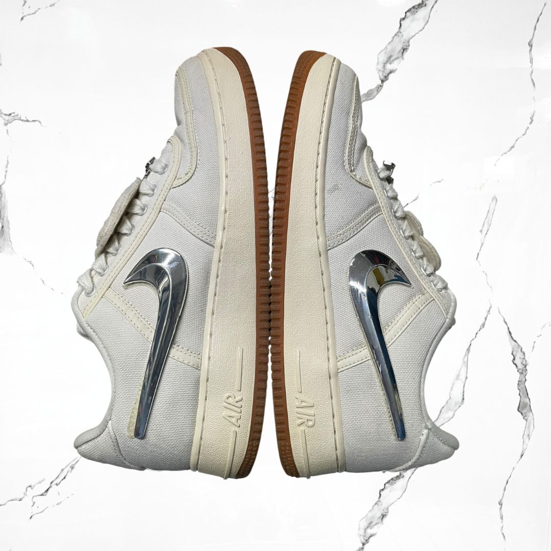 Air Force 1 Low Travis Scott Sail (De Uso) - Urban Utility