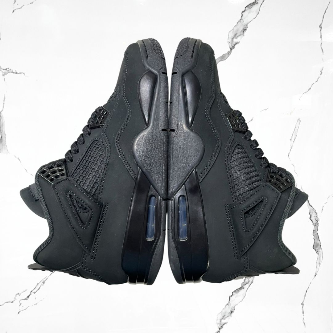 Jordan 4 Black Cat (2025) (De Uso) - Urban Utility