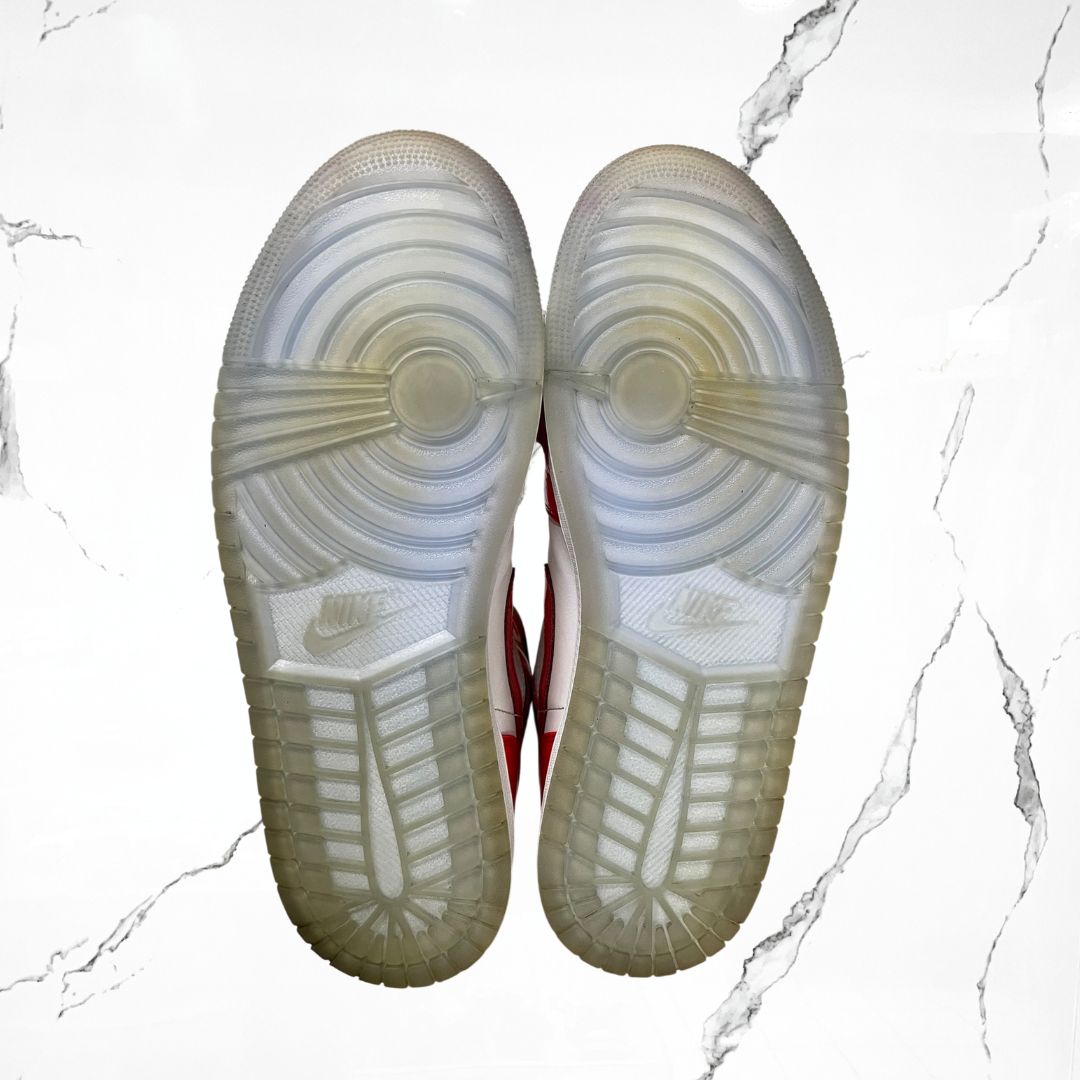 Jordan 1 Mid	Barcelona Sweater Red Patent (De Uso)