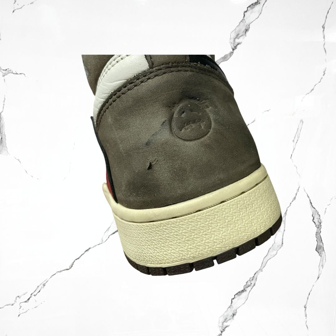 Jordan 1 High OG	Travis Scott Mocha (De Uso)