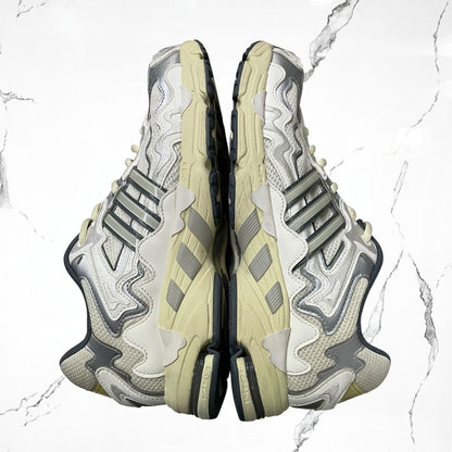 Adidas Response CL Bad Bunny White (De Uso) - Urban Utility