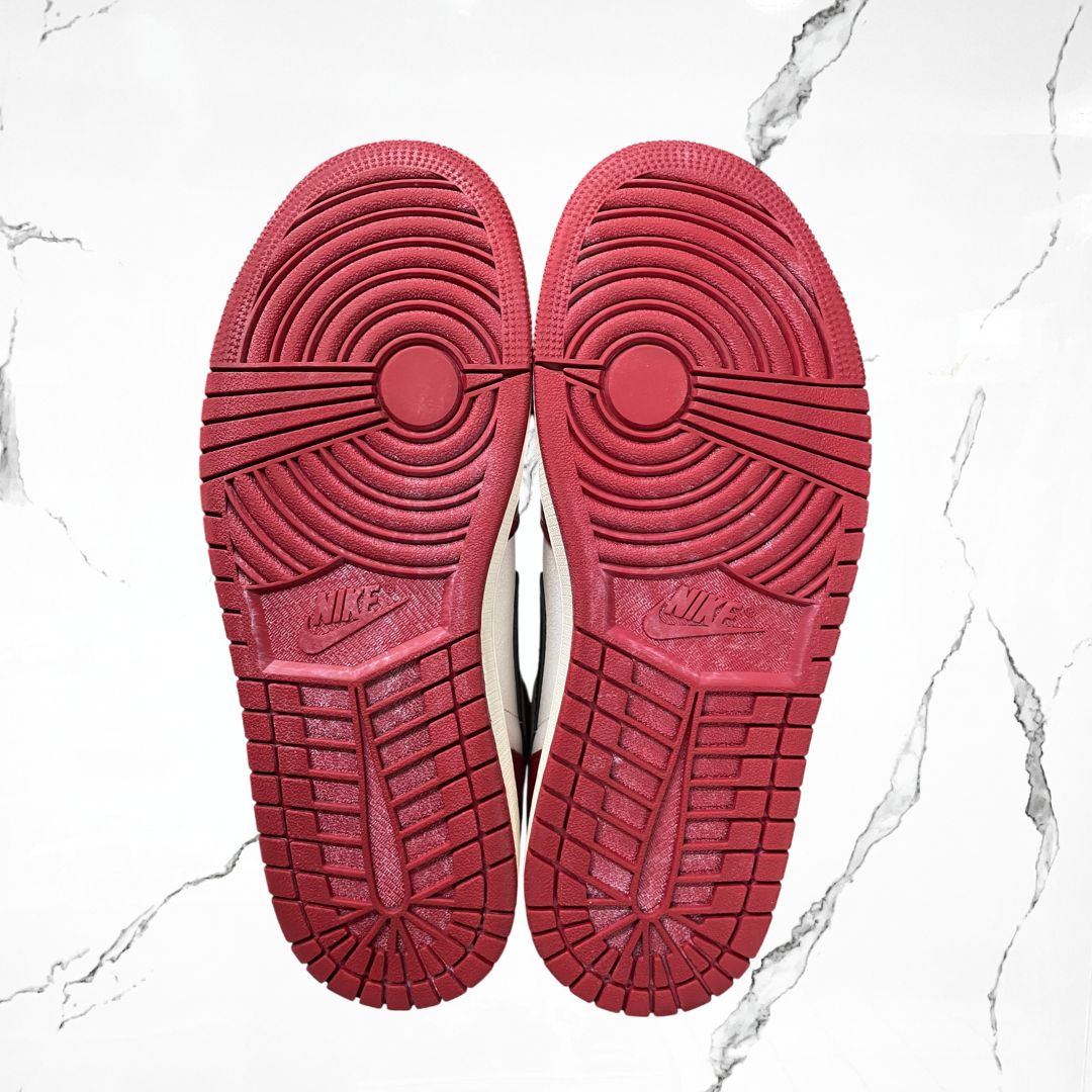 Jordan 1 High OG Chicago Lost And Found (De Uso) - Urban Utility