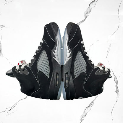 Jordan 5 OG Black Metallic Reimagined (De Uso) - Urban Utility