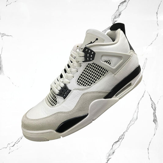 Jordan 4 Military Black (De Uso) - Urban Utility