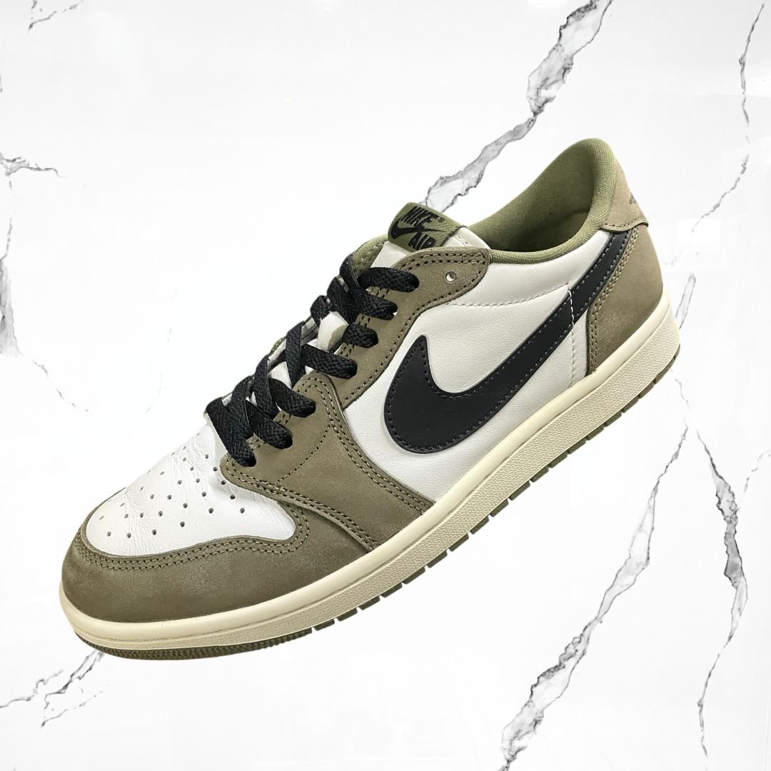 Jordan 1 Low Medium Olive Summit White Sail Black (De Uso) - Urban Utility