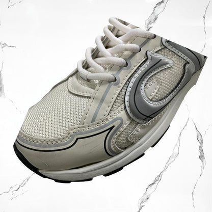 Dior B30 White (De Uso) - Urban Utility