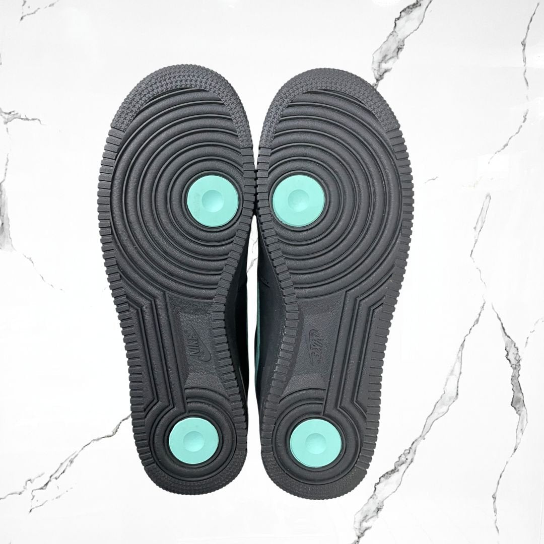 Nike Air Force 1 Low Tiffany & Co. 1837 (De Uso)