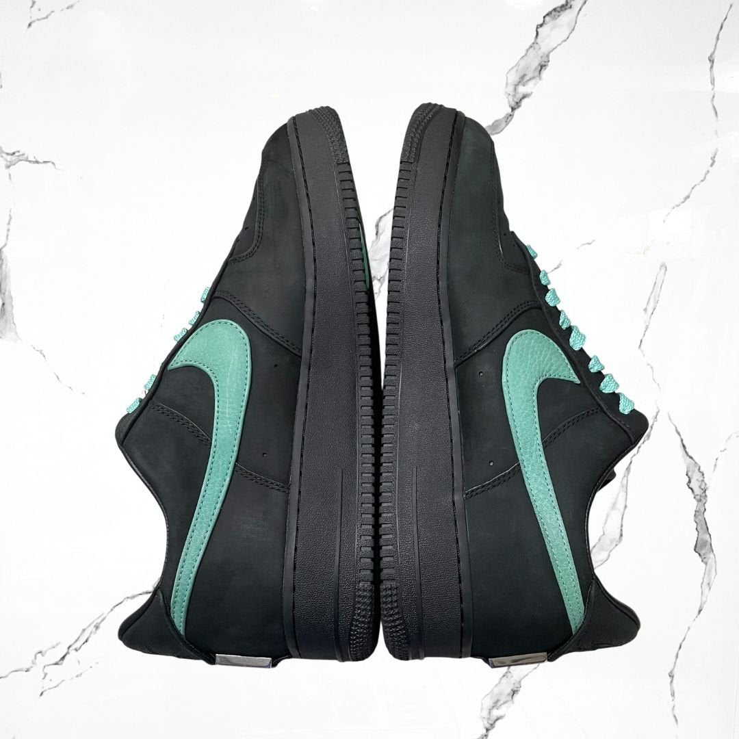 Nike Air Force 1 Low Tiffany & Co. 1837 (De Uso)