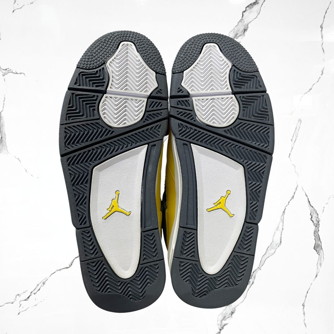 Jordan 4 Lightning (De Uso) - Urban Utility