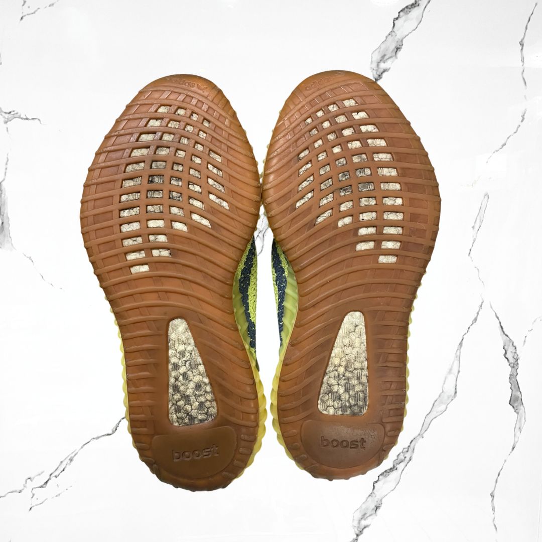 Adidas Yeezy Boost 350 V2 Semi Frozen Yellow (De Uso) - Urban Utility