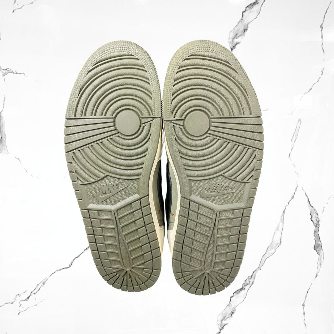 Jordan 1 Low OG Travis Scott Medium Olive (De Uso) - Urban Utility