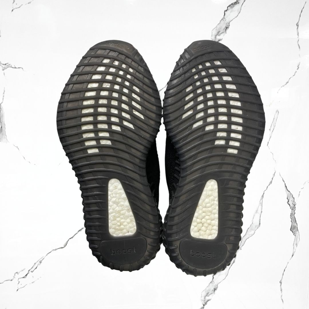 Nike Yeezy Boost 350 Bred (De Uso) - Urban Utility