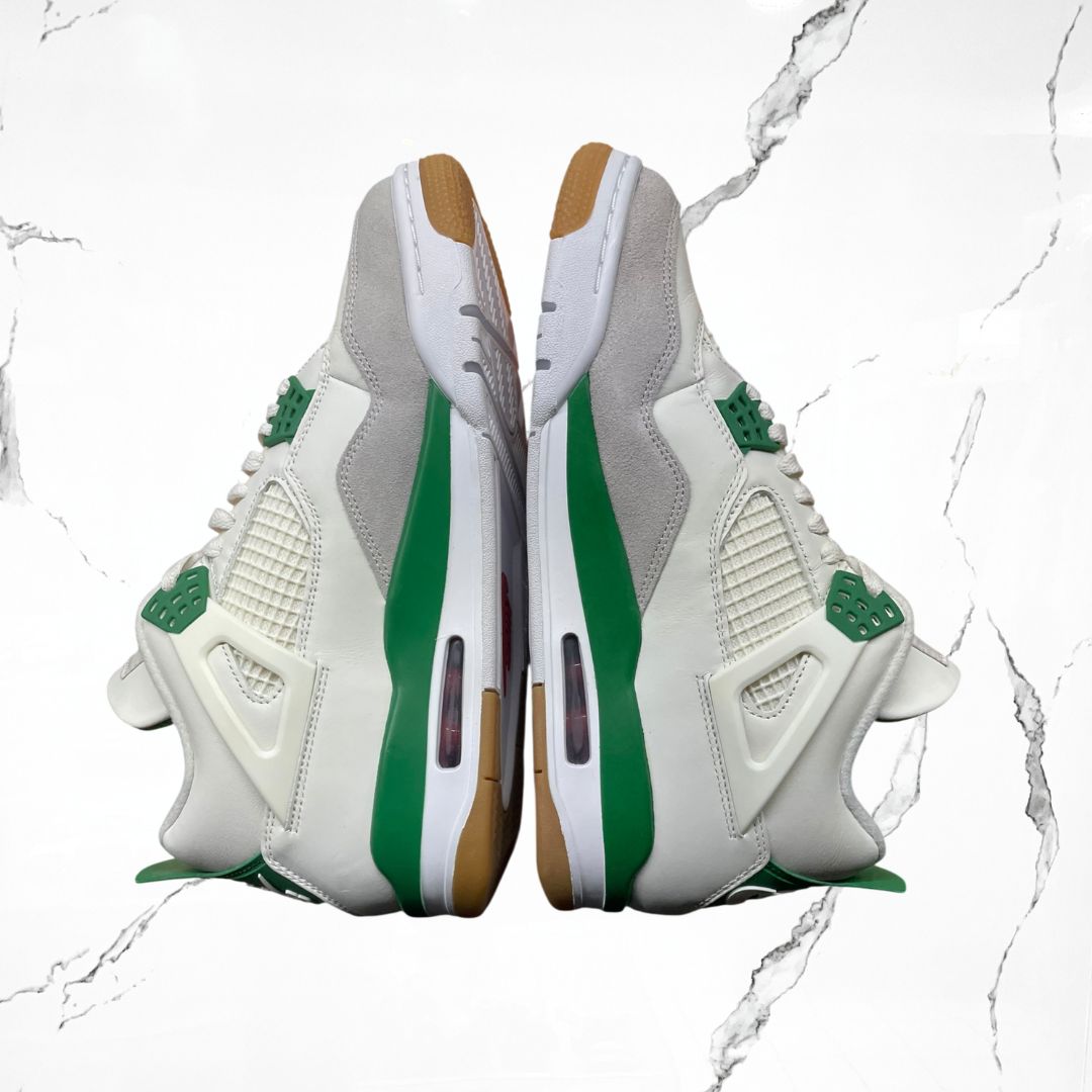 Jordan 4 SB Pine Green (De Uso)