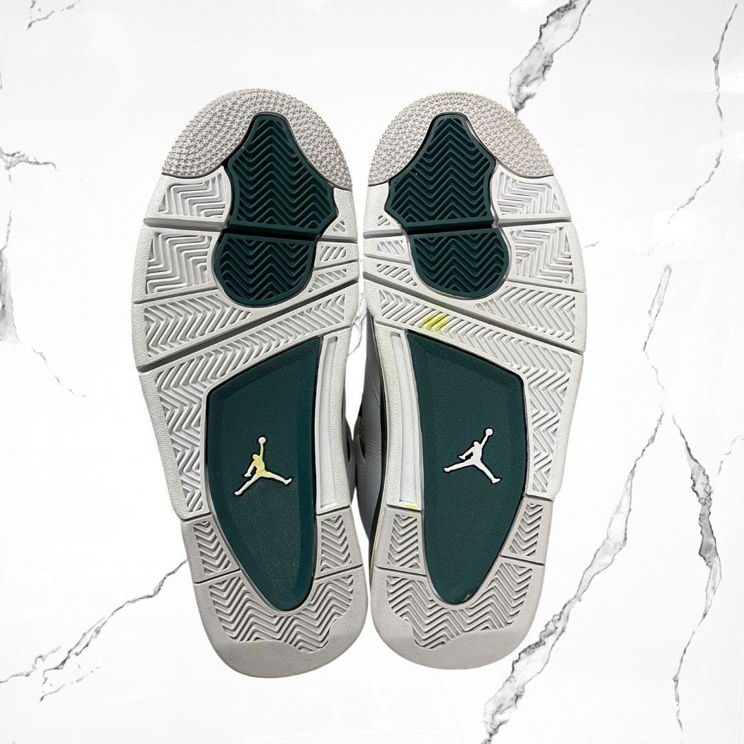 Jordan 4 Oxidized Green (De Uso) - Urban Utility