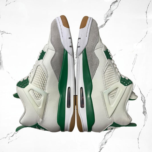 Jordan 4 SB Pine Green (De Uso) - Urban Utility