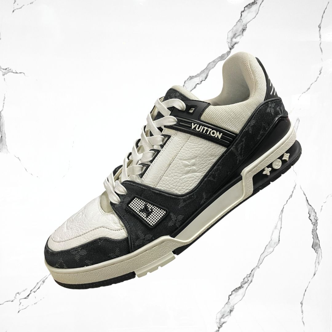 Louis Vuitton Trainer White Black Denim (De Uso)