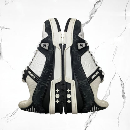 Louis Vuitton Trainer White Black Denim (De Uso)