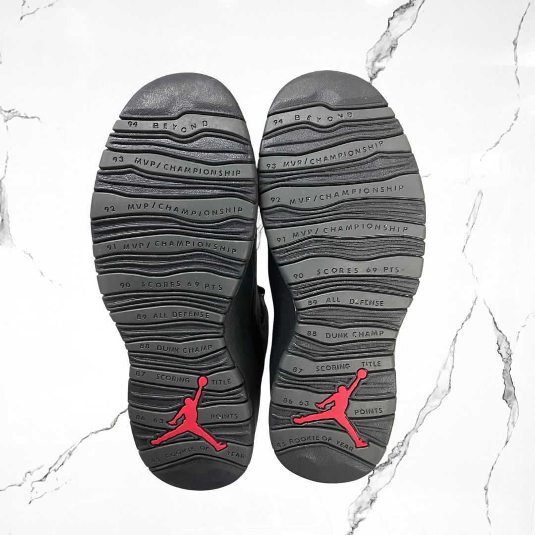Jordan 10 Retro Shadow (2025) (De Uso) - Urban Utility