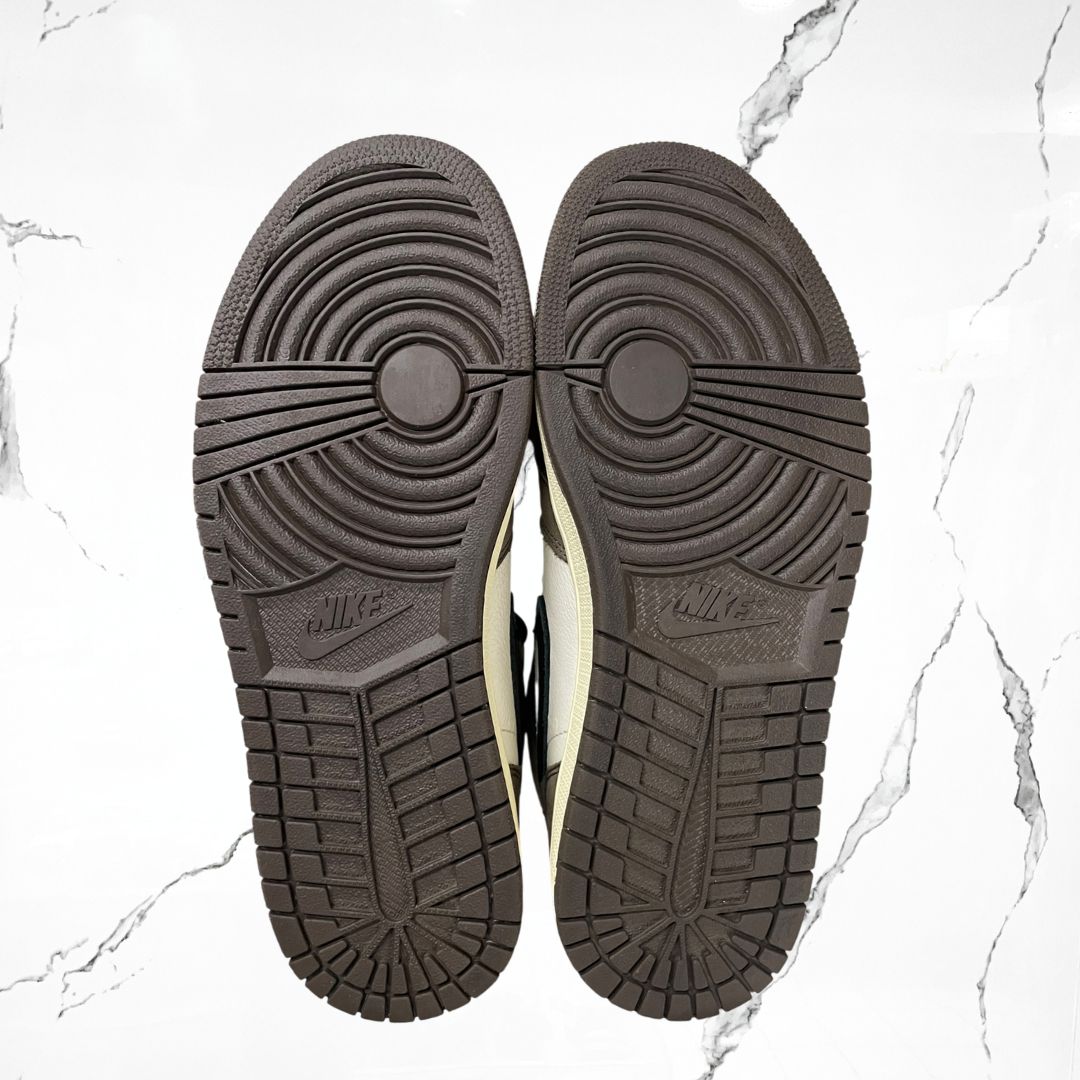 Jordan 1 High OG Travis Scott Mocha (De Uso) - Urban Utility