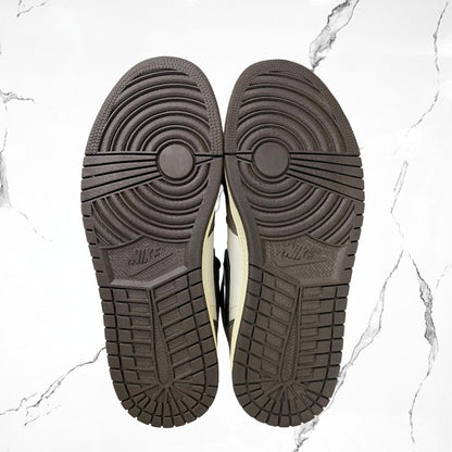 Jordan 1 High OG Travis Scott Mocha (De Uso)