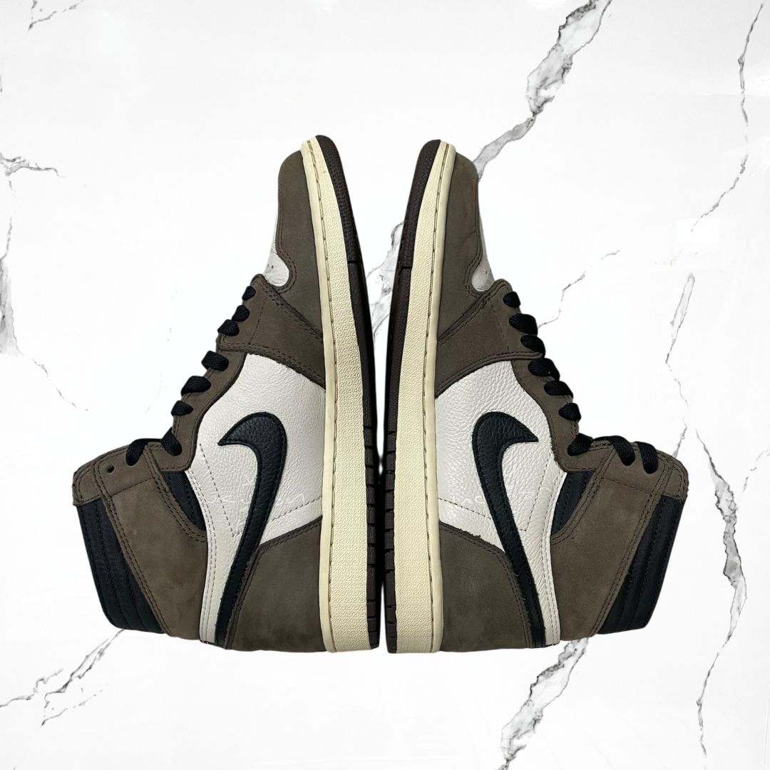 Jordan 1 High OG Travis Scott Mocha (De Uso)