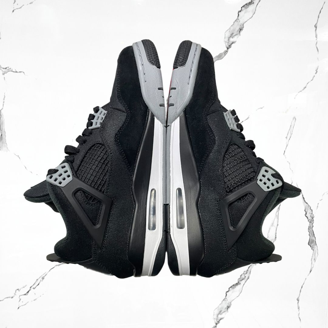 Jordan 4 Black Canvas (De Uso) - Urban Utility