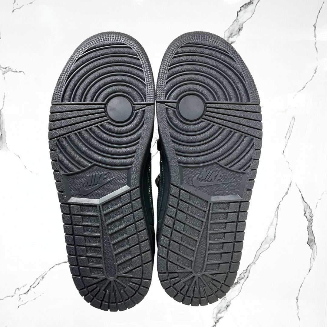 Jordan 1 Low OG Travis Scott Black Phantom (De Uso)