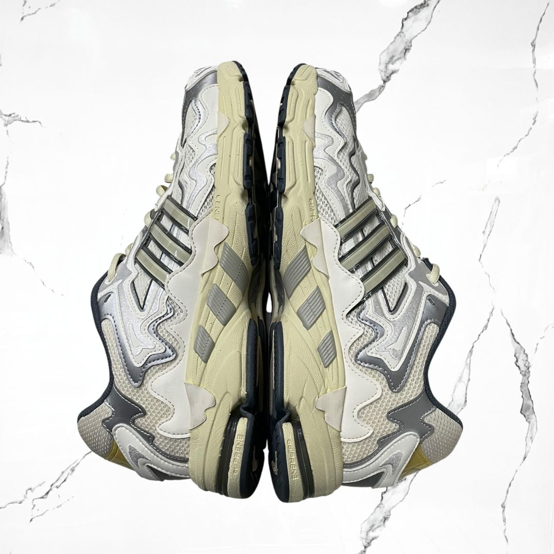 Adidas Response CL Bad Bunny White (De Uso)
