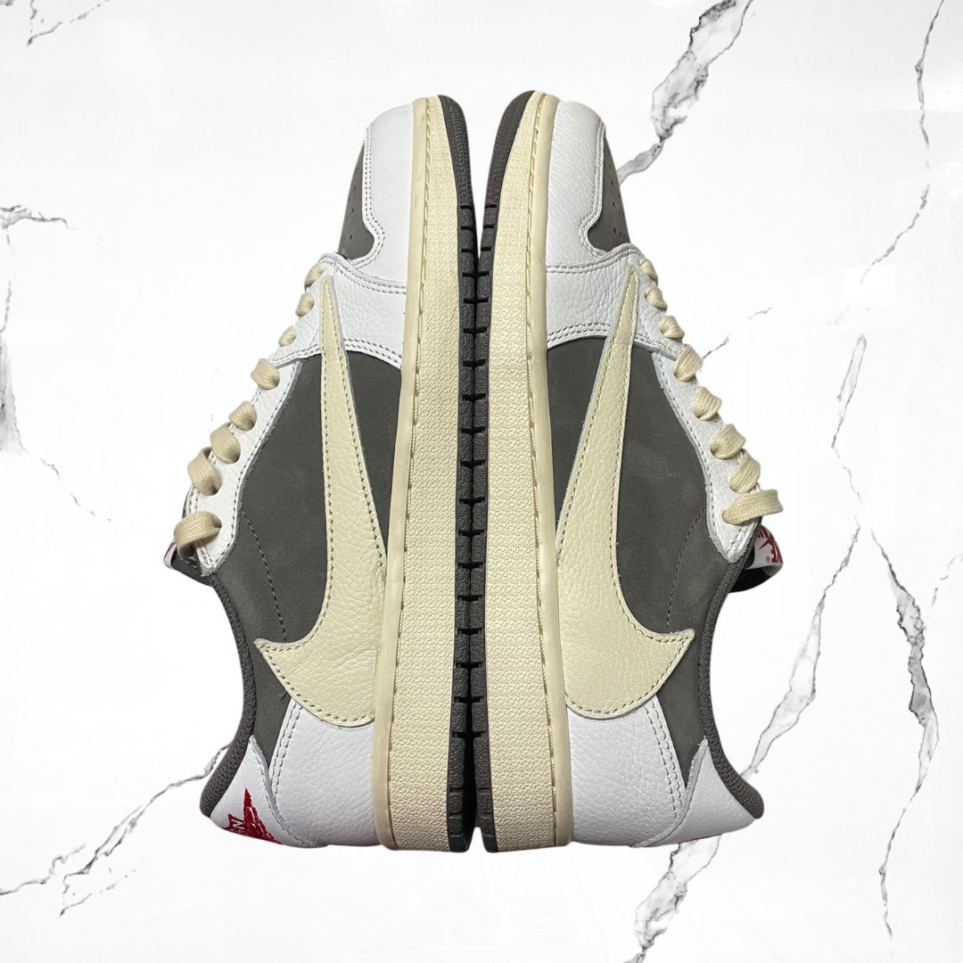 Jordan 1 Low OG Travis Scott Reverse Mocha (De Uso) - Urban Utility