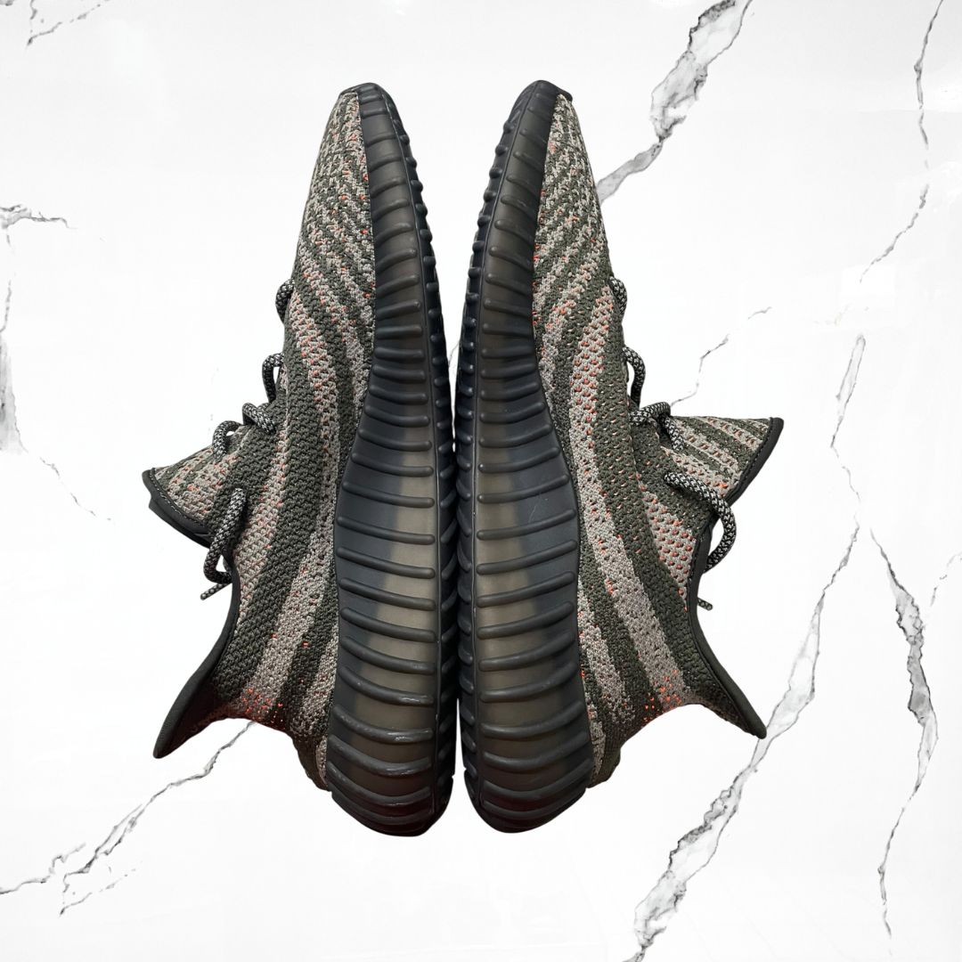 Adidas Yeezy Boost 350 V2 Carbon Beluga (De uso)