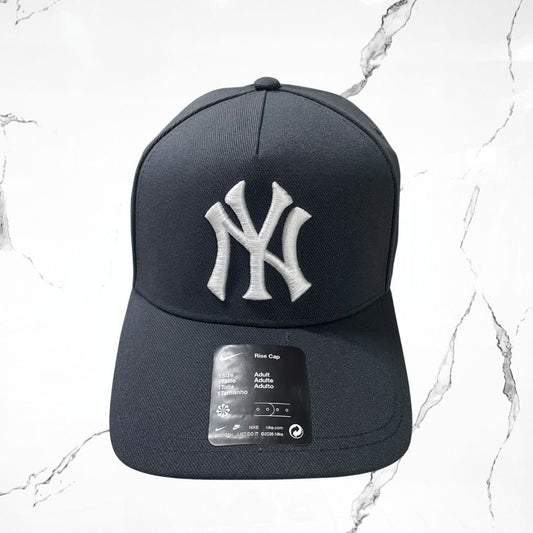 Kaws x Nike Club Structured AFRAME New York Yankees Navy Blue Cap - Urban Utility