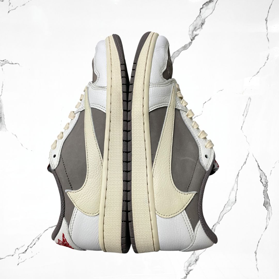 Jordan 1 Low OG Travis Scott Reverse Mocha (De Uso)