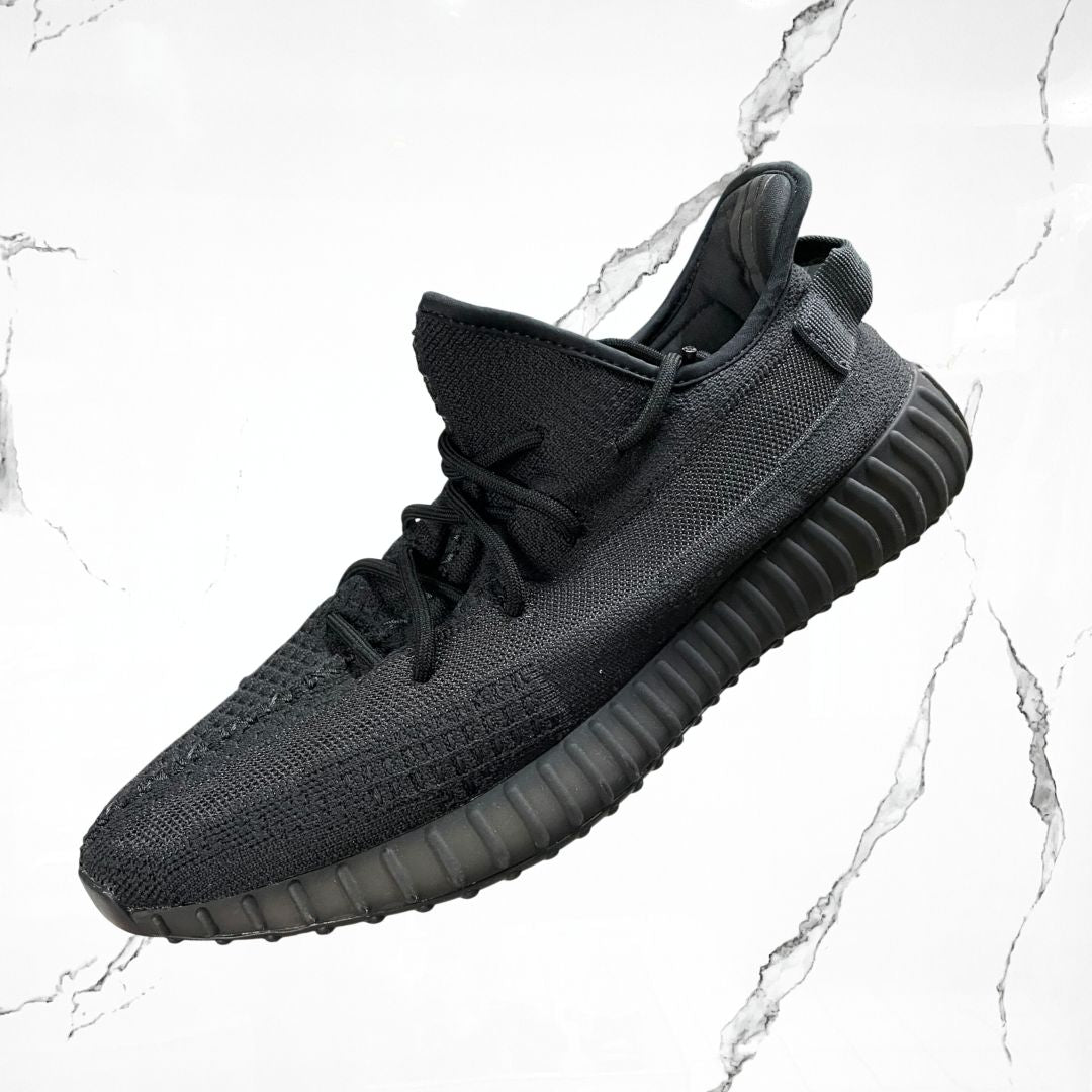 Adidas Yeezy 350 V2 Onyx (De Uso)