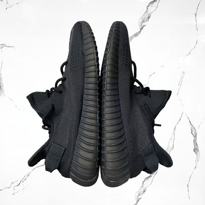 Adidas Yeezy 350 V2 Onyx (De Uso)