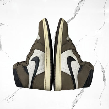 Jordan 1 High OG Travis Scott Mocha (De Uso)