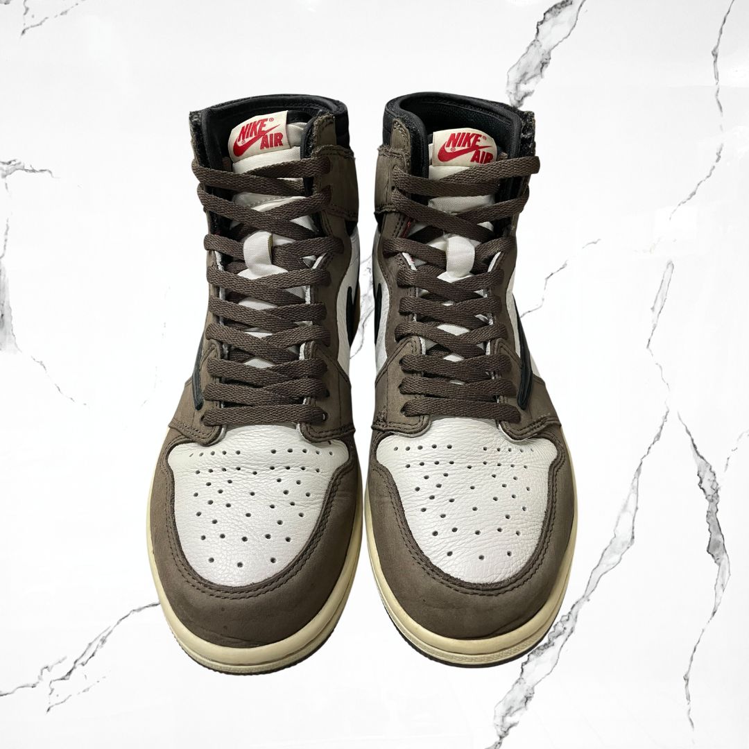 Jordan 1 High OG Travis Scott Mocha (De Uso)