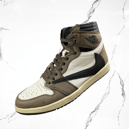 Jordan 1 High OG Travis Scott Mocha (De Uso)