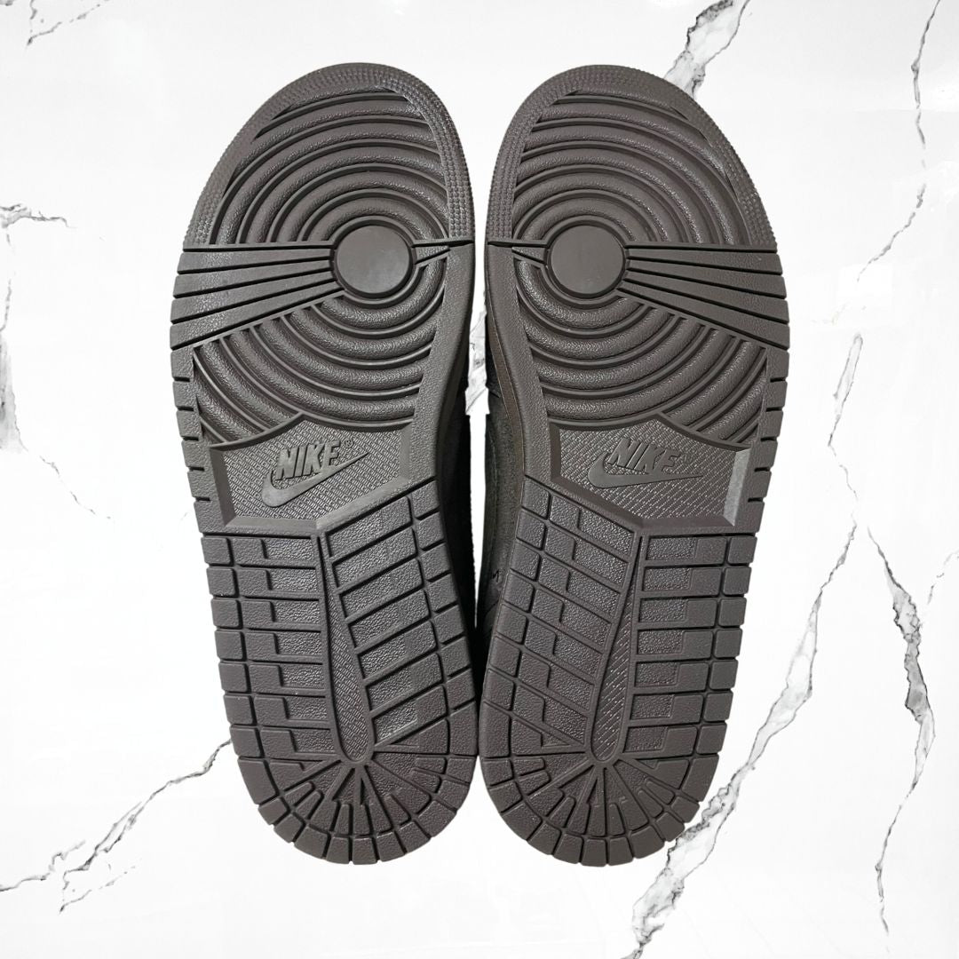 Jordan 1 Low	Travis Scott Velvet Brown (De Uso)
