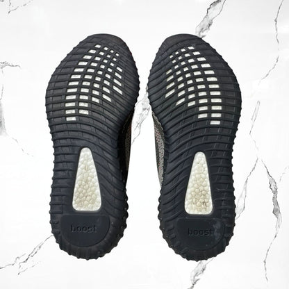 Adidas Yeezy Boost 350 V2 Carbon Beluga (De Uso) - Urban Utility