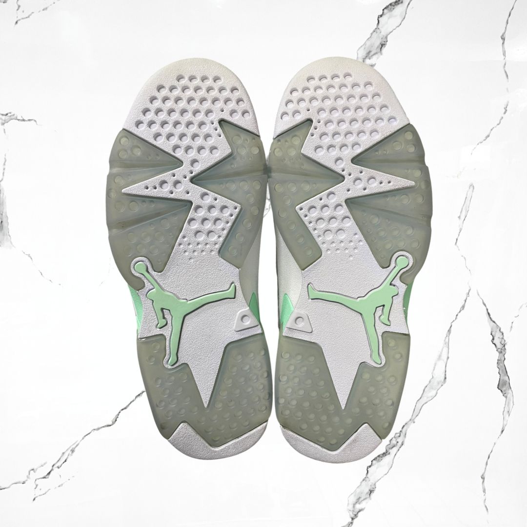 Jordan 6 Retro Mint Foam (W) (De Uso)